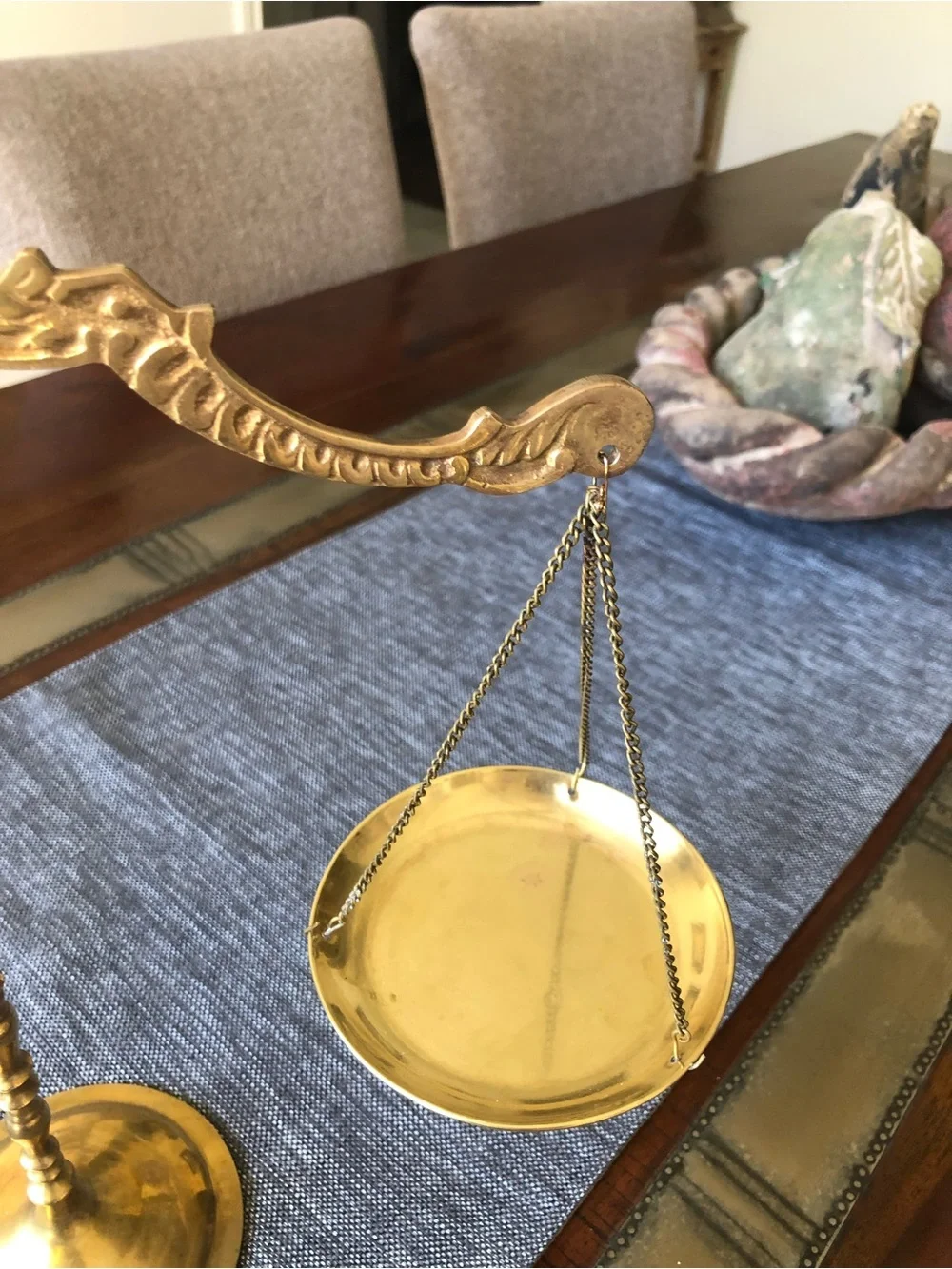 Antique-Style Brass Balance Scale Decorative Serving Accent - Gold Finish